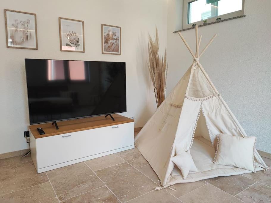 -Stadthaus Ida- Mit Grosser Dachterasse, Am Schlosspark, Luftkurort Kisslegg, Boxspringbetten, Kaffeevollautomat, Smarttv, Familienfreundlich, Grosszuegig, Zentral Extérieur photo