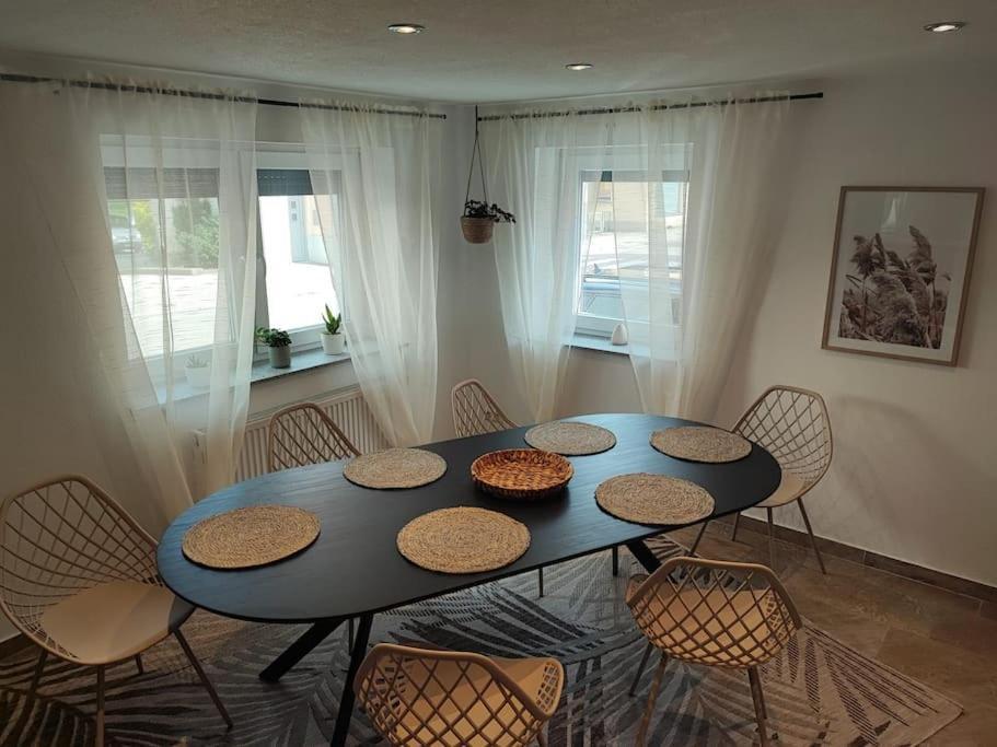 -Stadthaus Ida- Mit Grosser Dachterasse, Am Schlosspark, Luftkurort Kisslegg, Boxspringbetten, Kaffeevollautomat, Smarttv, Familienfreundlich, Grosszuegig, Zentral Extérieur photo