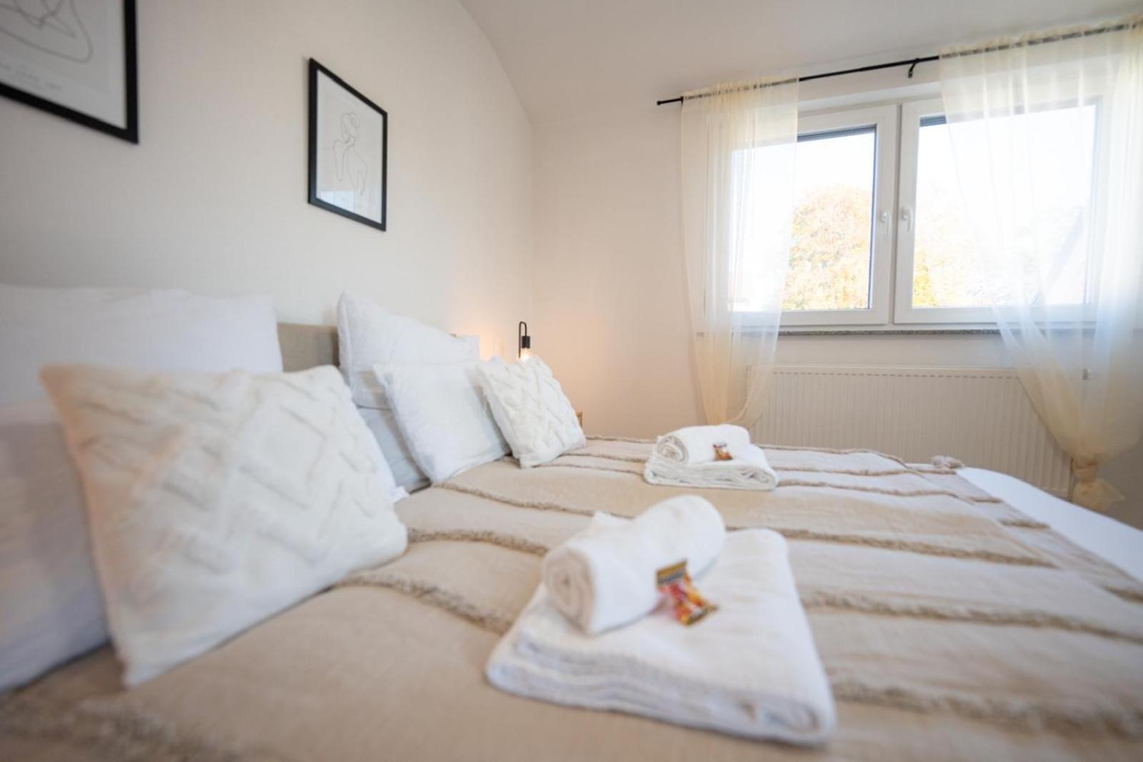 -Stadthaus Ida- Mit Grosser Dachterasse, Am Schlosspark, Luftkurort Kisslegg, Boxspringbetten, Kaffeevollautomat, Smarttv, Familienfreundlich, Grosszuegig, Zentral Extérieur photo