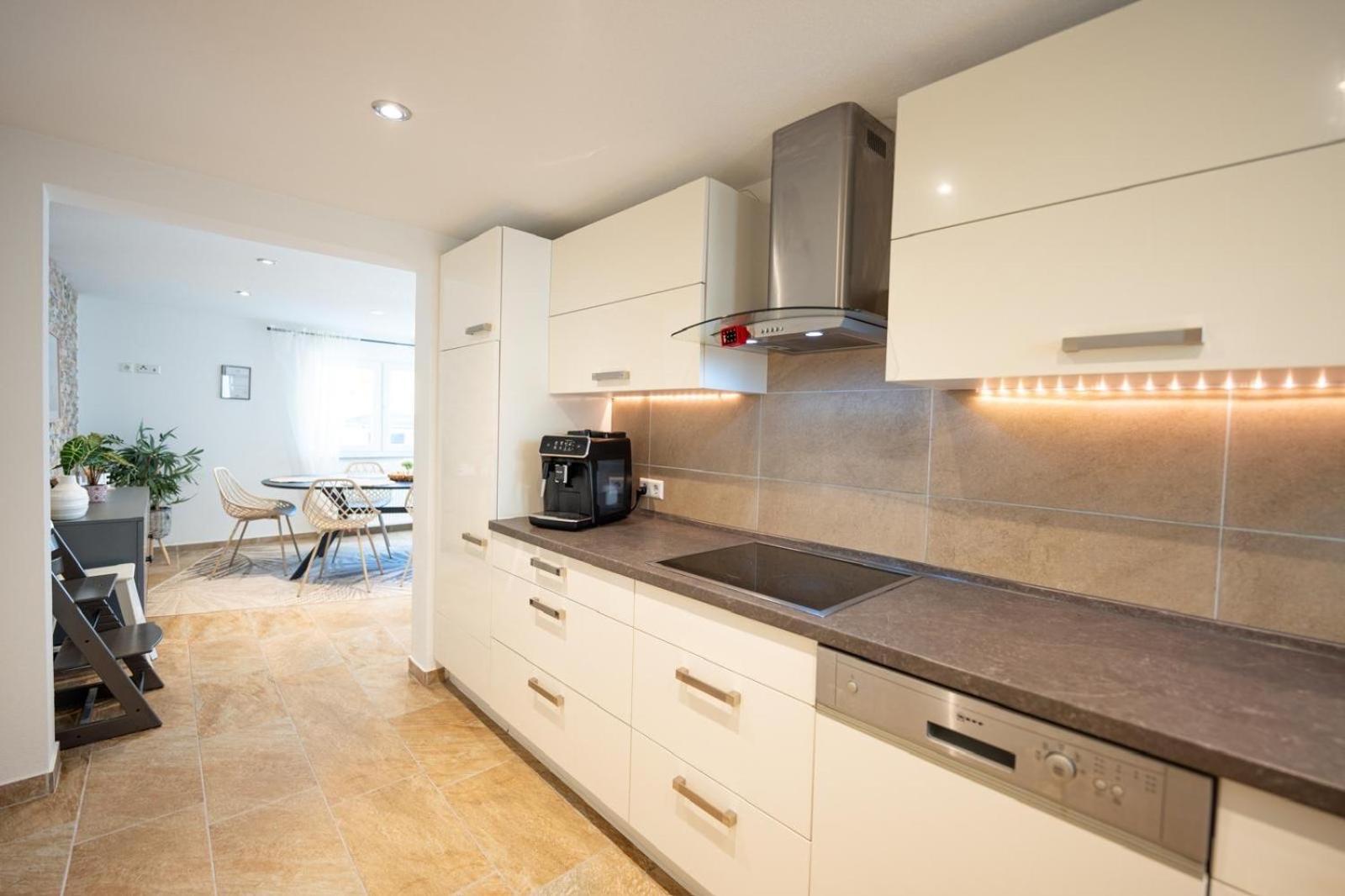 -Stadthaus Ida- Mit Grosser Dachterasse, Am Schlosspark, Luftkurort Kisslegg, Boxspringbetten, Kaffeevollautomat, Smarttv, Familienfreundlich, Grosszuegig, Zentral Extérieur photo